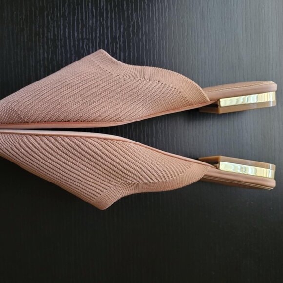 Beautiful Deltan Ribbed Fabric Neutral-Tone Slides Size 8.5M‎ - Picture 8 of 8